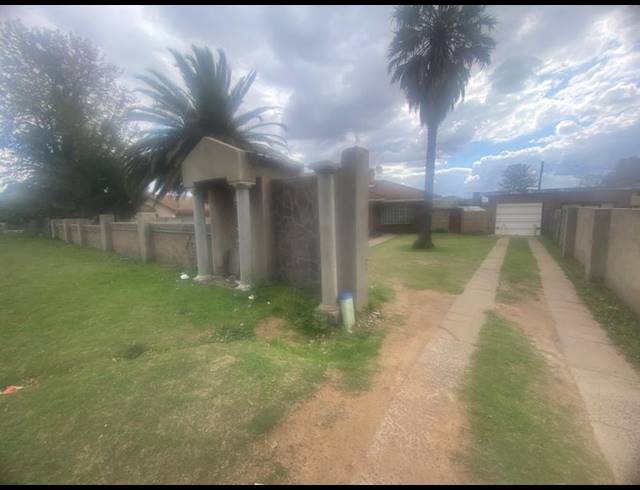 3 BEDROOM HOUSE FOR SALE IN PULLENS HOPE